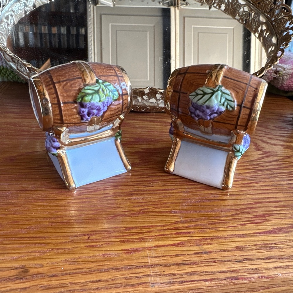 Vintage Wine Barrel Salt And Pepper Shakers